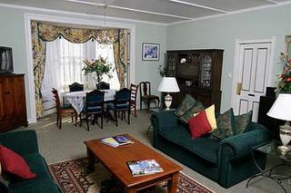 Mon Logis Hotel Napier Exterior photo